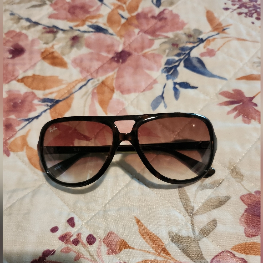 Ray-Ban Black Aviator Sunglasses with Double Bridge
